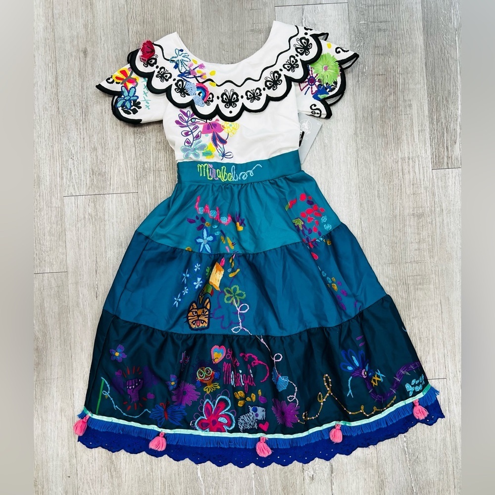 Disney ENCANTO Mirabel Dress - NEW - Size 9/10